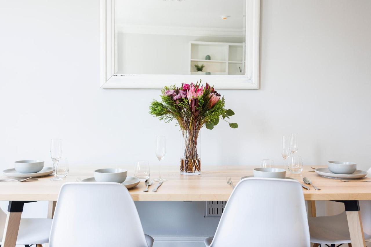 Welcomestay Colliers Wood Two Bed Apartment - Home Away From Home 런던 외부 사진